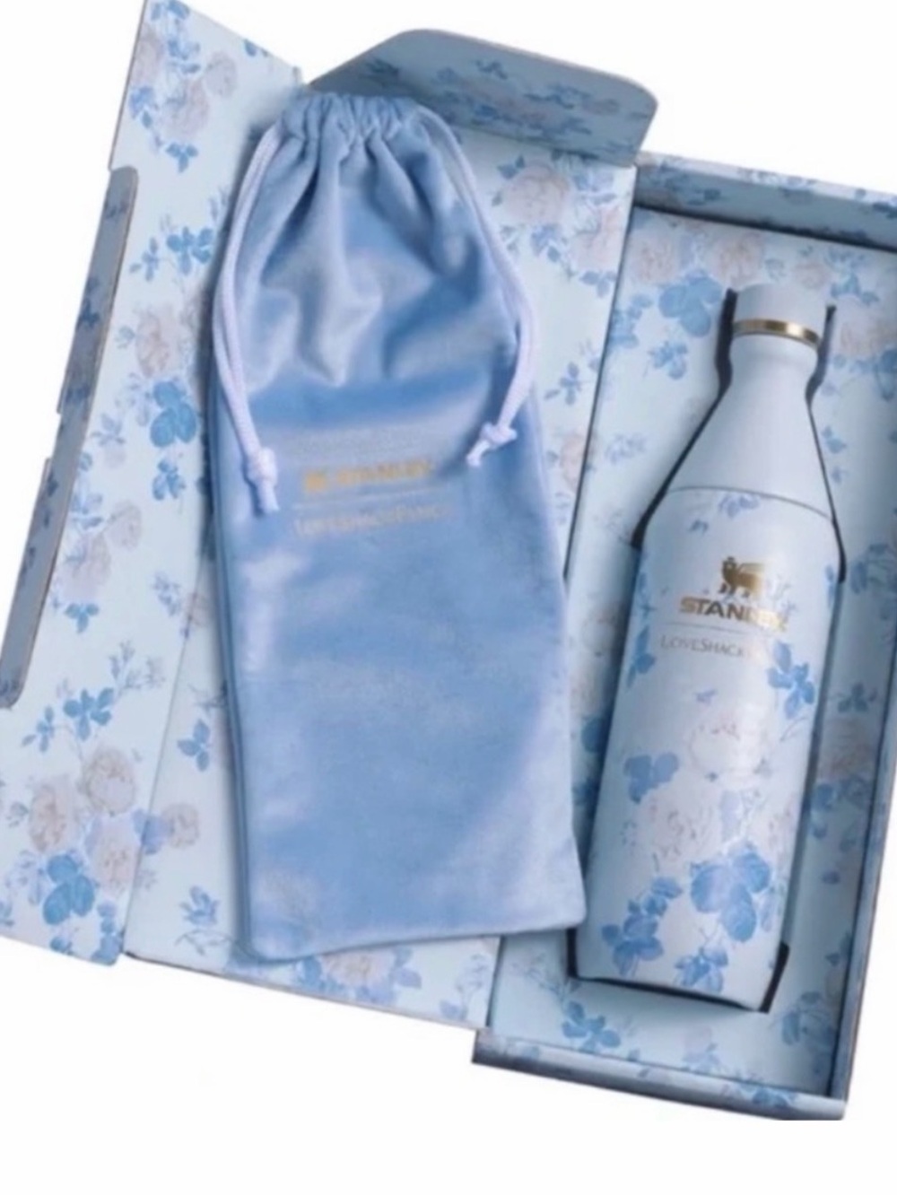 NEW Stanley X LoveShackFancy Everblooming Rosettes All Day Slim 20 oz bottle - Picture 2 of 9